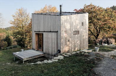 Cottage Sirákov section detail