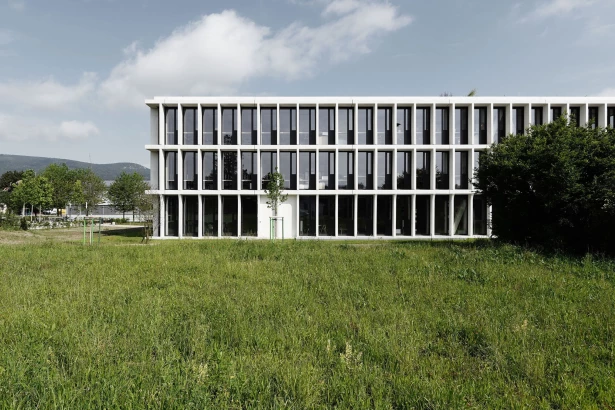 NEU Schule Neuendorf