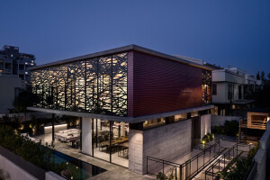 A Modern Villa for a Family with 6 Children