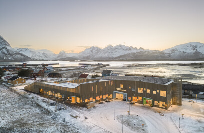 Flakstad School