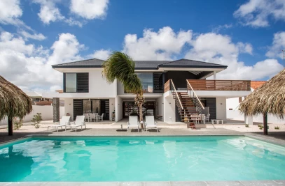 Tropical Modern Villa - Jan Thiel