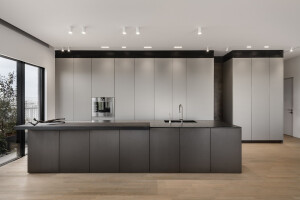 When Jerusalem meets Tel Aviv